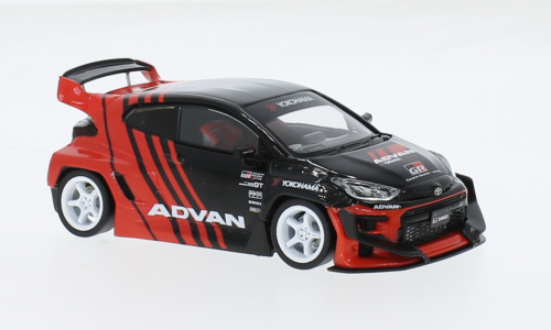Toyota GR Yaris Pande schwarz IXO 1:43