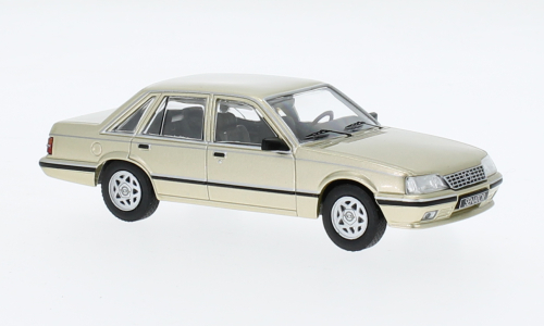 Opel Senator A2 hellbeige IXO 1:43