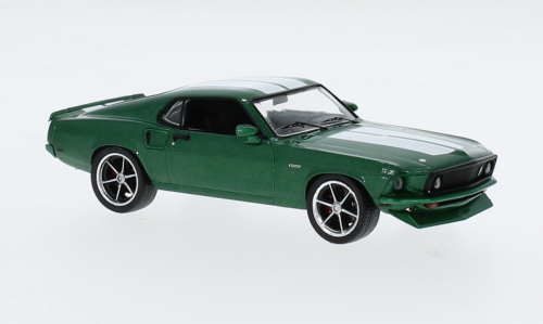 Ford Mustang Custom grün IXO 1:43